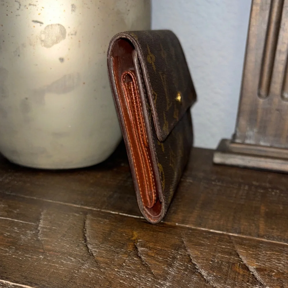 Authentic Louis Vuitton Monogram Trifold GM Wallet - Picture 5 of 16